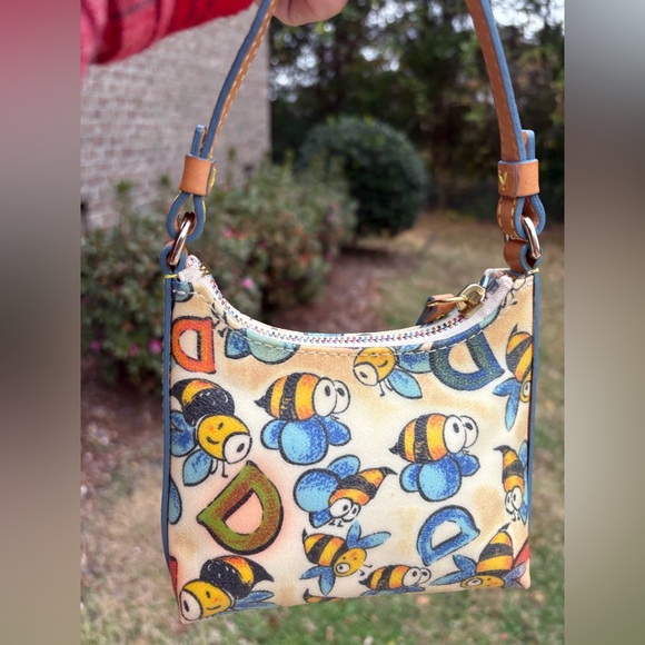 Dooney & Bourke Mini Bee Print Bag EUC - Picture 3 of 9